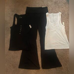 Arie 
Womens size Large 
NWT 

 Black and White tanks and leggings